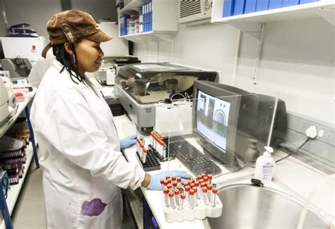 scatologist salary|lowest pay lab pathologist.